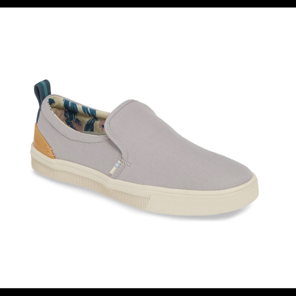 Tom’s Gray Trvl Lite